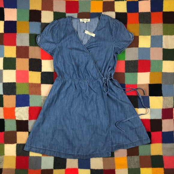 ❗️SOLD❗️ indigo dyed denim chambray wrap dress🌻 - Picture 8 of 9